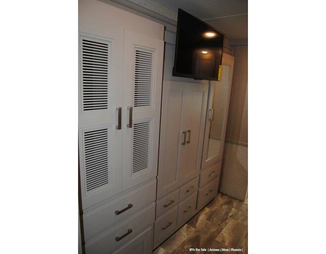 2023 Thor Challenger Ford F-53 37DS Class A at Luxury RV's of Arizona STOCK# M186 Photo 22
