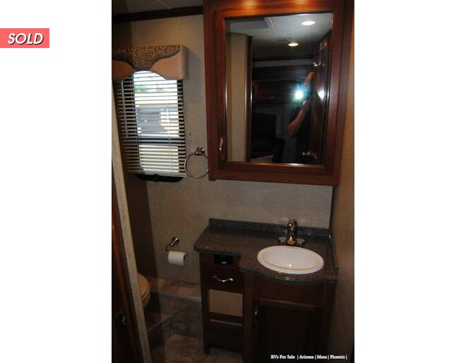 2016 Fleetwood Bounder Ford 35K Class A at Luxury RV's of Arizona STOCK# U1137 Photo 17