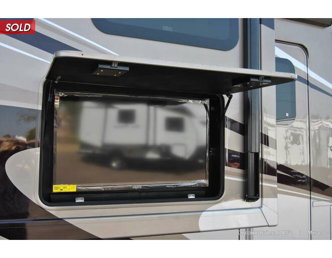 2021 Thor Challenger Ford F-53 37FH Class A at Luxury RV's of Arizona STOCK# M105 Photo 4