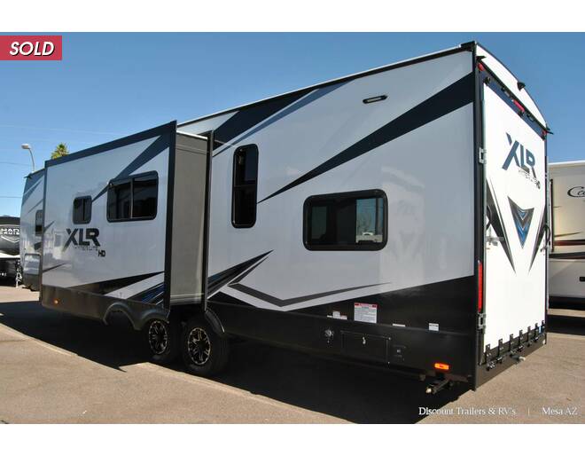 2021 XLR Hyperlite Toy Hauler 3016 Travel Trailer at Luxury RV's of Arizona STOCK# T713 Photo 9