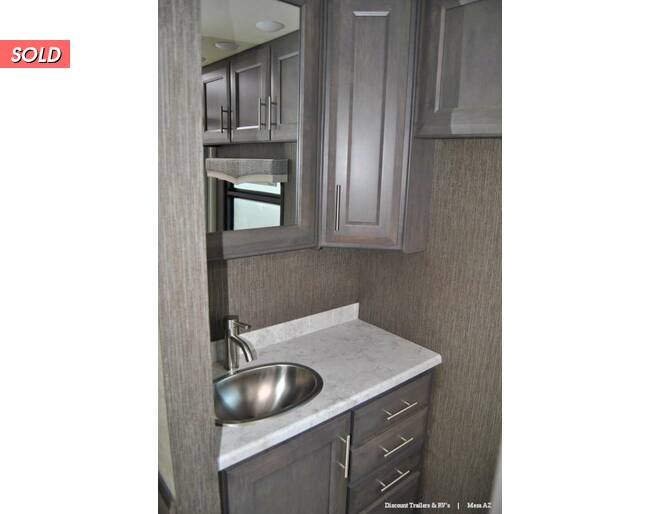 2021 Thor Challenger Ford F-53 37FH Class A at Luxury RV's of Arizona STOCK# M118 Photo 21