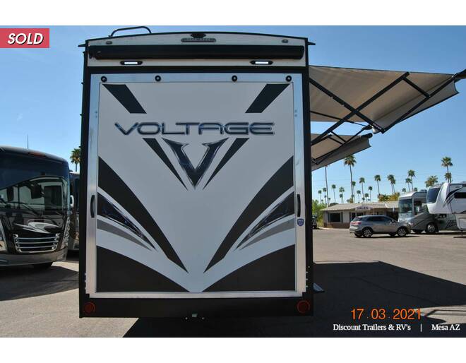 2019 Dutchmen Voltage Toy Hauler 4115 Fifth Wheel at Luxury RV's of Arizona STOCK# U826 Photo 11