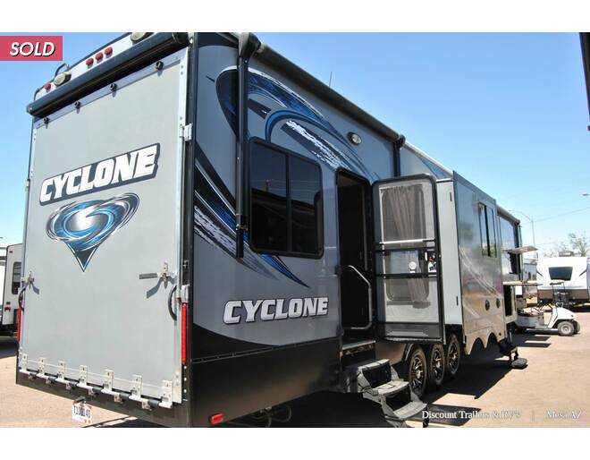 2015 Heartland Cyclone Toy Hauler 4150 Fifth Wheel at Luxury RV's of Arizona STOCK# U837 Photo 14