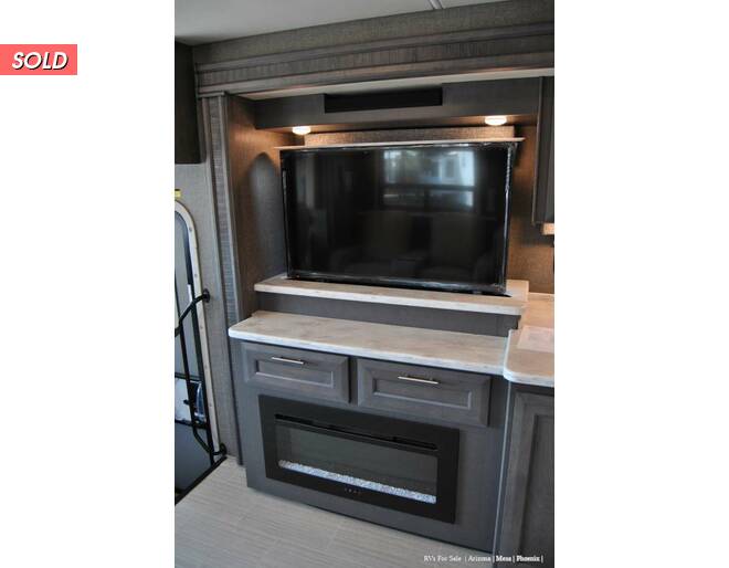 2022 Thor Challenger Ford 37FH Class A at Luxury RV's of Arizona STOCK# M136 Photo 12