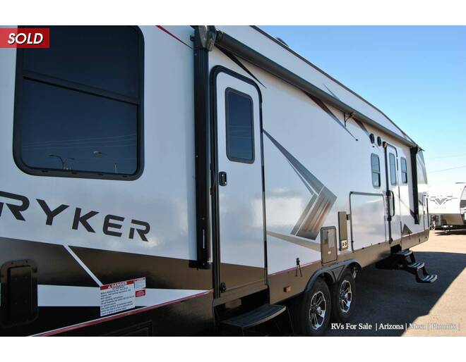 2022 Cruiser RV Stryker Toy Hauler 3313 Travel Trailer at Luxury RV's of Arizona STOCK# T811 Photo 7