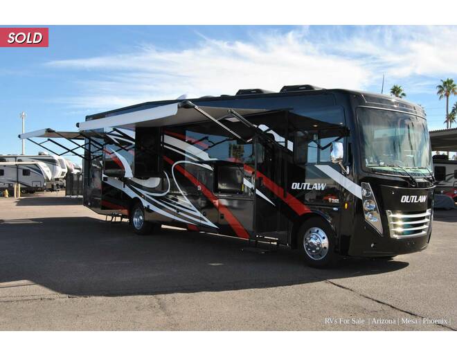 2022 Thor Outlaw Ford Toy Hauler 38MB Class A at Luxury RV's of Arizona STOCK# M142 Photo 30