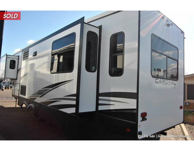 2022 Cardinal Limited 366DVLE Fifth Wheel at Luxury RV's of Arizona STOCK# T827 Photo 4