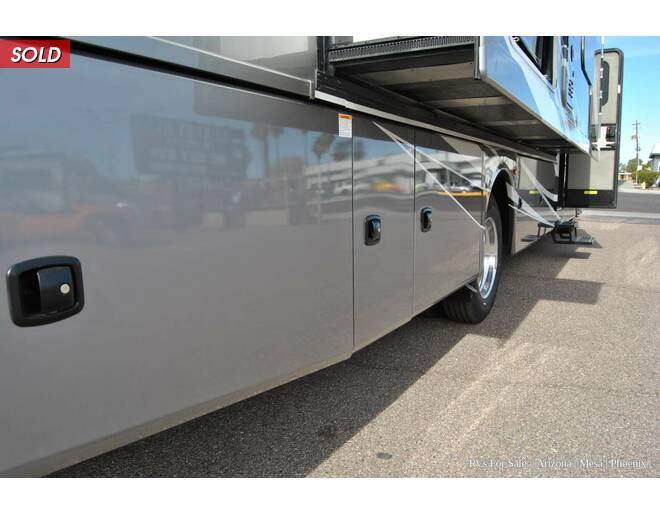 2022 Thor Challenger Ford 37DS Class A at Luxury RV's of Arizona STOCK# M146 Photo 7