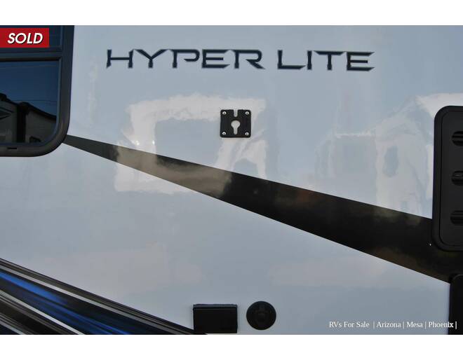 2022 XLR Hyperlite Toy Hauler 3016 Travel Trailer at Luxury RV's of Arizona STOCK# T844 Photo 17
