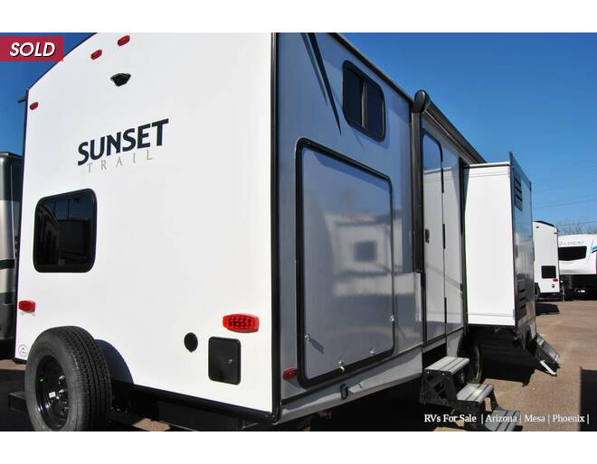 2022 CrossRoads RV Sunset Trail Super Lite 331BH Travel Trailer at Luxury RV's of Arizona STOCK# T842 Photo 11