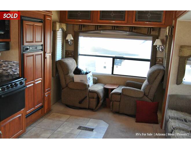 2009 Holiday Rambler Alumascape Suite 32SKT Fifth Wheel at Luxury RV's of Arizona STOCK# U944 Photo 6
