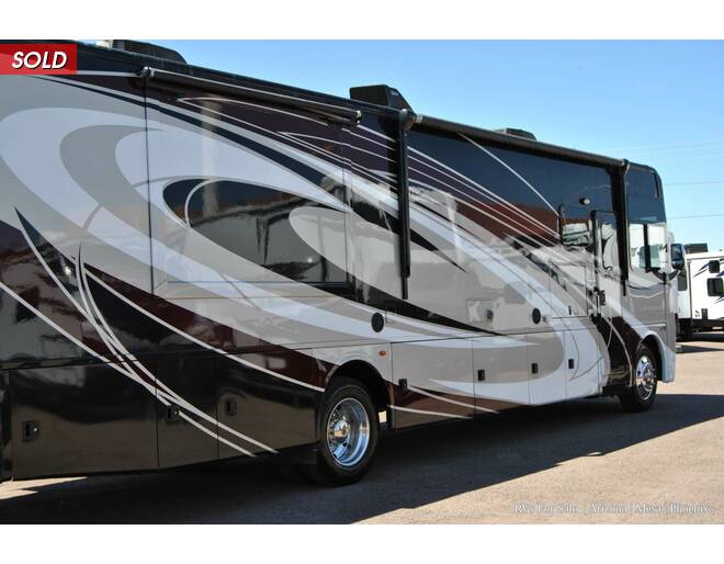 2017 Thor Challenger Ford 37LX Class A at Luxury RV's of Arizona STOCK# U931 Photo 3