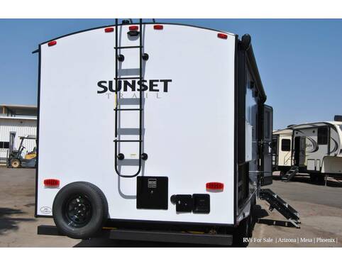 2022 CrossRoads Sunset Trail Super Lite 242BH Travel Trailer at Luxury RV's of Arizona STOCK# T866 Photo 5