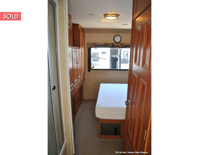 2010 Forester Ford 2861DS Class C at Luxury RV's of Arizona STOCK# U956 Photo 21