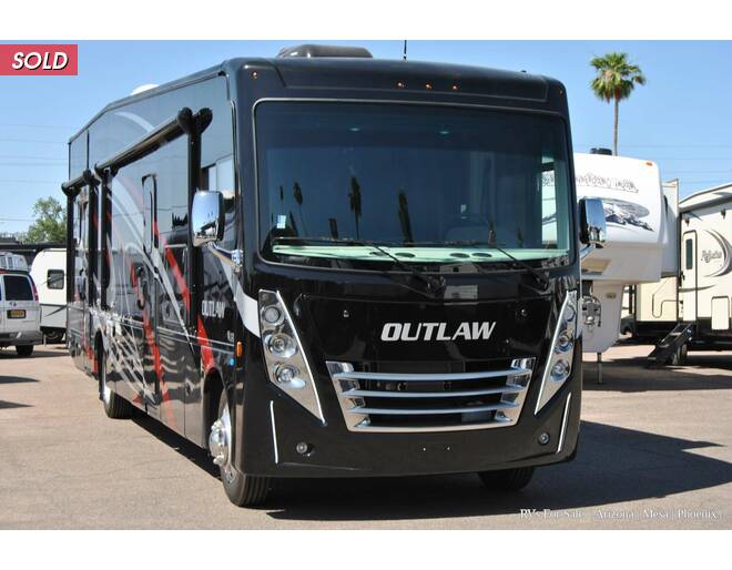 2022 Thor Outlaw 38KB Class A at Luxury RV's of Arizona STOCK# M156 Photo 5