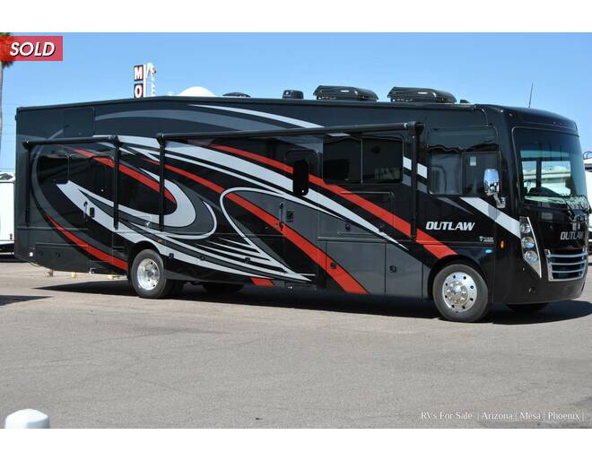 2022 Thor Outlaw 38KB Class A at Luxury RV's of Arizona STOCK# M156 Photo 7