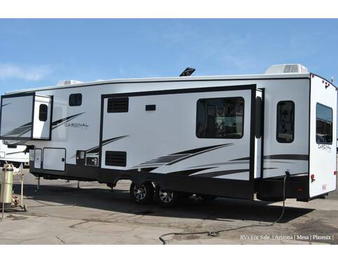 2022 Cardinal Limited 366DVLE Fifth Wheel at Luxury RV's of Arizona STOCK# T879 Photo 7