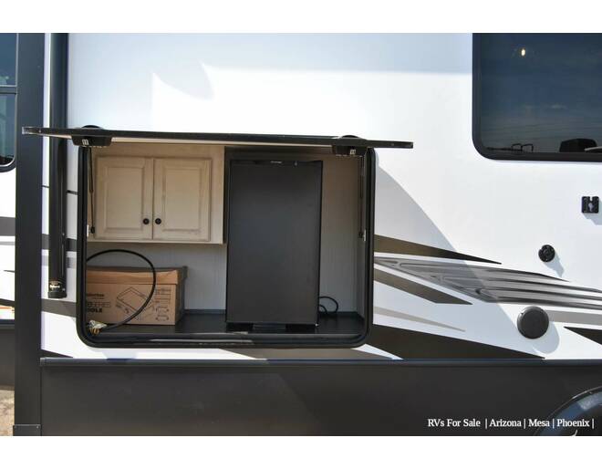 2022 Cardinal Limited 366DVLE Fifth Wheel at Luxury RV's of Arizona STOCK# T879 Photo 5