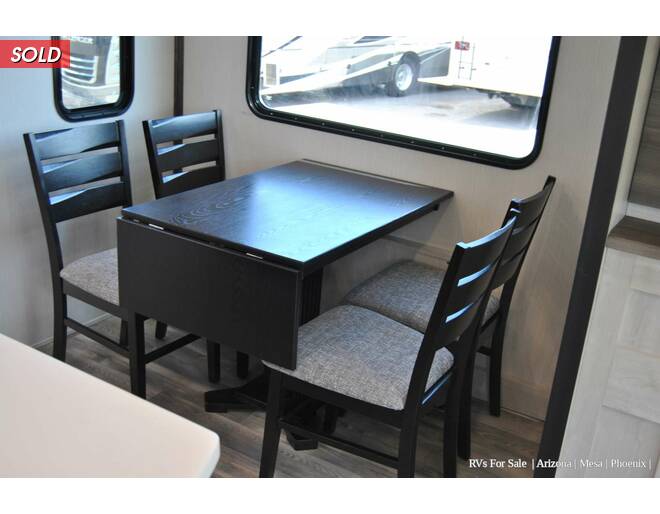 2022 Cardinal Limited 366DVLE Fifth Wheel at Luxury RV's of Arizona STOCK# T879 Photo 13