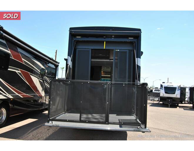 2023 Thor Outlaw 38KB Class A at Luxury RV's of Arizona STOCK# M166 Photo 4