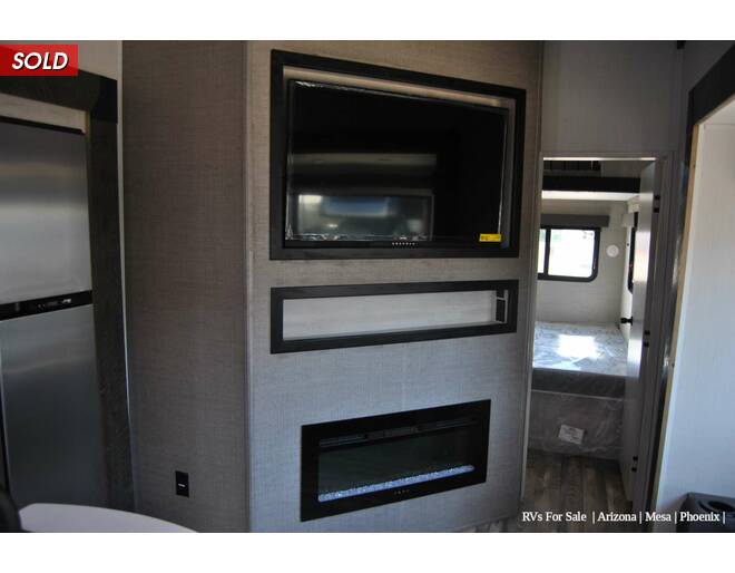2022 Cardinal Limited 352BHLE Fifth Wheel at Luxury RV's of Arizona STOCK# T894 Photo 15