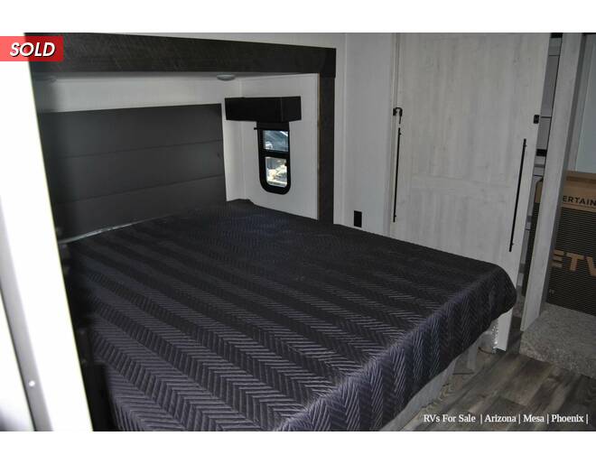 2022 Cardinal Limited 352BHLE Fifth Wheel at Luxury RV's of Arizona STOCK# T894 Photo 20
