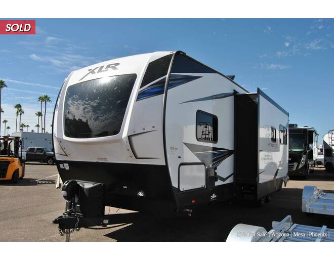 2023 XLR Hyperlite Toy Hauler 3016 Travel Trailer at Luxury RV's of Arizona STOCK# T897 Photo 6