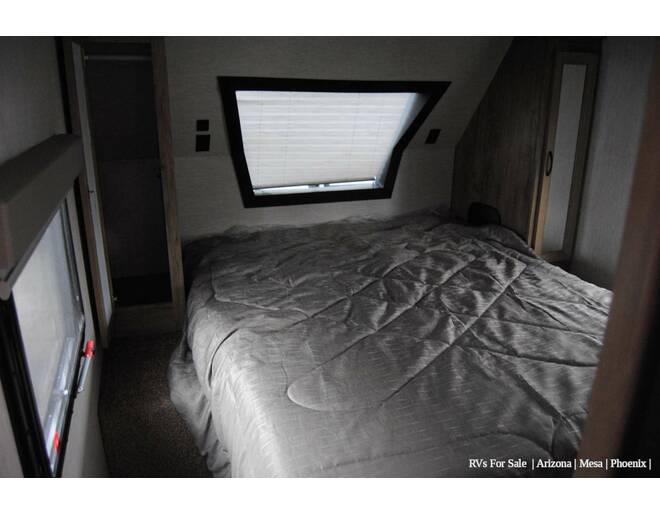 2022 Palomino SolAire Ultra Lite 294DBHS Travel Trailer at Luxury RV's of Arizona STOCK# T 863 Photo 16