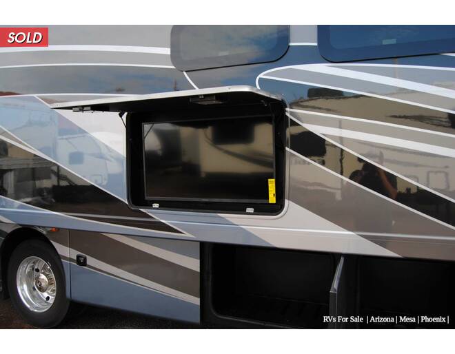 2023 Thor Challenger Ford F-53 35MQ Class A at Luxury RV's of Arizona STOCK# M182 Photo 4